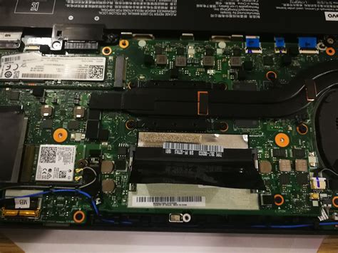 Lenovo noutbukunda RAM üçün neçə slot